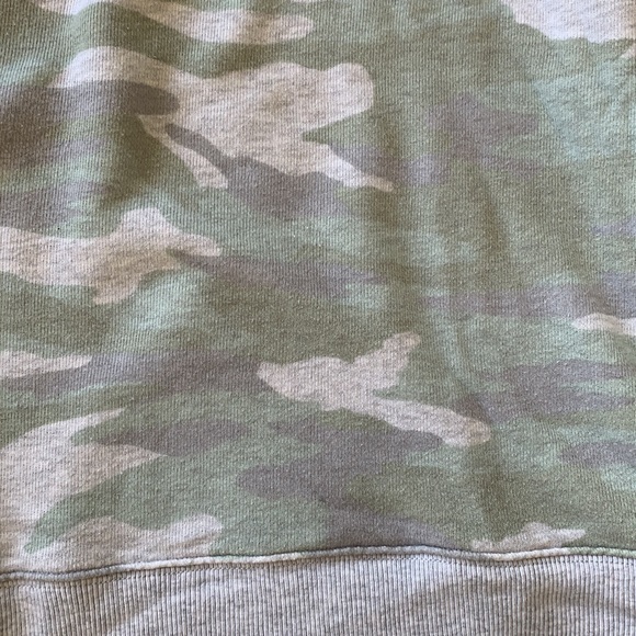 Camo sweatshirt - Picture 2 of 7